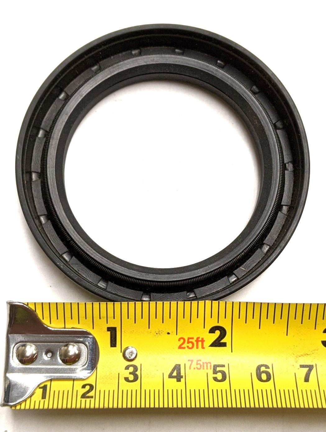 るなん　0527 Original Qsz13 Isx15 Front Oil Seal 3685173 Real Oil Seal